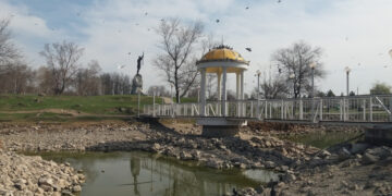У Запоріжжі падає рівень води в озерах – влада та експерти шукають способи зберегти міські водойми | Новости Запорожья