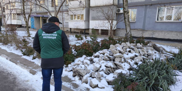 У Запоріжжі виявили купу будівельного сміття – подробиці  | Новости Запорожья