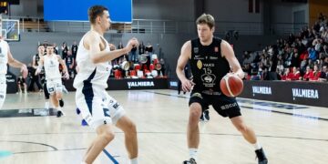 Українці за кордоном: Новицький набрав 16 очок в матчі чемпіонату Латвії – Федерація баскетболу України