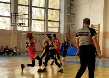 ВЮБЛ серед дівчат 2011 року: у Львові пройшли чотири матчі першого етапу – Федерація баскетболу України