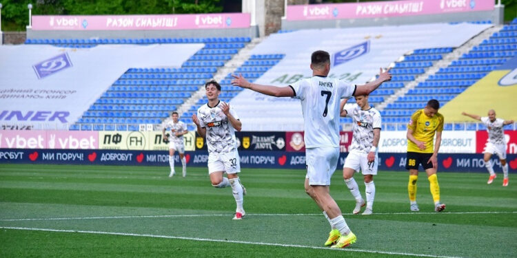 «Зоря» перемогла «Лівий Берег» і оновила рекорд за довжиною домашньої безнічийної серії