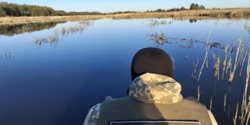 250 метрів сіток, якими незаконно ловили рибу, виявили на річках Житомирщини | Журнал Житомира