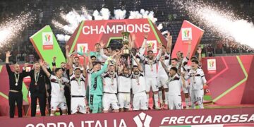 «Болонья» впервые за 51 год выиграла в Кубке Италии