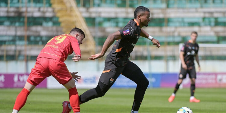 Бразильський вінгер «Шахтаря» із запасом оновив рекорд сезону за кількістю обведеннь за матч