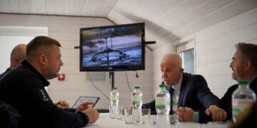 Черкаські рятувальники переймали досвід підводного розмінування у колег із Франції — Новости Черкасс