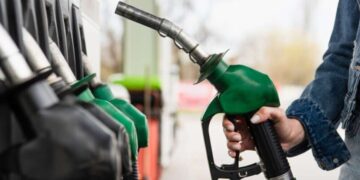 Ціни на бензин падають – що прогнозують експерти |  |