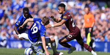 «Эвертон» разыграл неожиданную ничью с «Ипсвичем», потеряв важные турнирные баллы в АПЛ