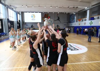 Франківськ-Прикарпаття — чемпіон жіночої Суперліги: фотогалерея фінального матчу та церемонії нагородження – Федерація баскетболу України