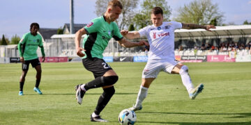 «Колос» та «Ворскла» майже без точних ударів по воротах завершили матч нульовою нічиєю