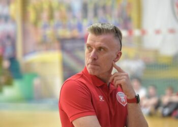 Комісія з правових відносин ФБУ дискваліфікувала двох тренерів на один рік – Федерація баскетболу України