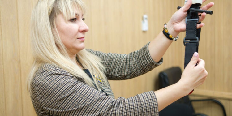 Лікарка із 18-річним стажем отримала грант за допомогою обласного центру зайнятості – проводить тренінги з домедичної допомоги | Новости Запорожья