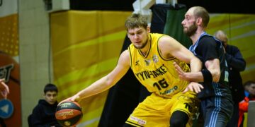 Максим Сандул показав третій в історії Суперліги показник за підбираннями в сезоні – Федерація баскетболу України