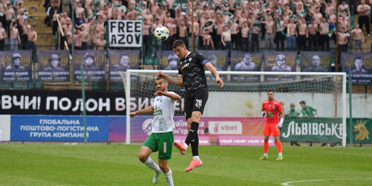 Матч у Львові з «Карпатами» став для Пилипа Будківського 200-м в рамках Чемпіонату УПЛ