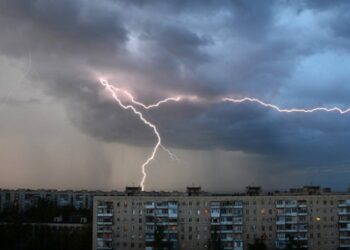 На Черкащині гримить: грози охоплюють область