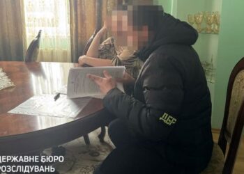 На Львівщині судитимуть інспекторку митниці, яка незаконно вивезла до Польщі чотирьох чоловіків – RegioNews.ua