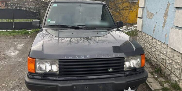 На Шепетівщині чоловік вкрав у знайомого автомобіль разом з електросамокатом —Хмельнитчина