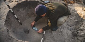 Обкрадений Росією курган досліджують на Полтавщині