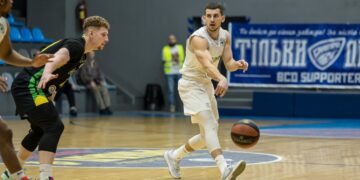 Підсумки сезону Суперліги Favbet: Андрій Хохоник з рекордом став кращим асистентом – Федерація баскетболу України