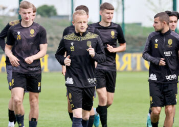 Рішення керівництва. Один з лідерів Другої Ліги знімається зі змагань