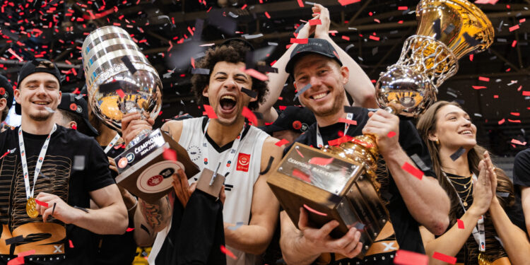 Санон, Бобров і Сидоров — чемпіони Латвії – Федерація баскетболу України