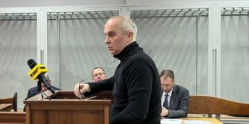 Суд продовжив Шуфричу запобіжний захід: нардепа доставлять у лікарню під конвоєм