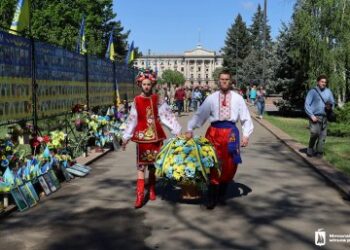 У Миколаєві відзначили День пам’яті та перемоги над нацизмом у Другій світовій війні » Миколаївський Оглядач