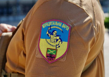 У Шевченківському районі Запоріжжя інспектори Муніципальної варти під час рейду прибрали рекламні конструкції – причіп та банер встановили незаконно | Новости Запорожья