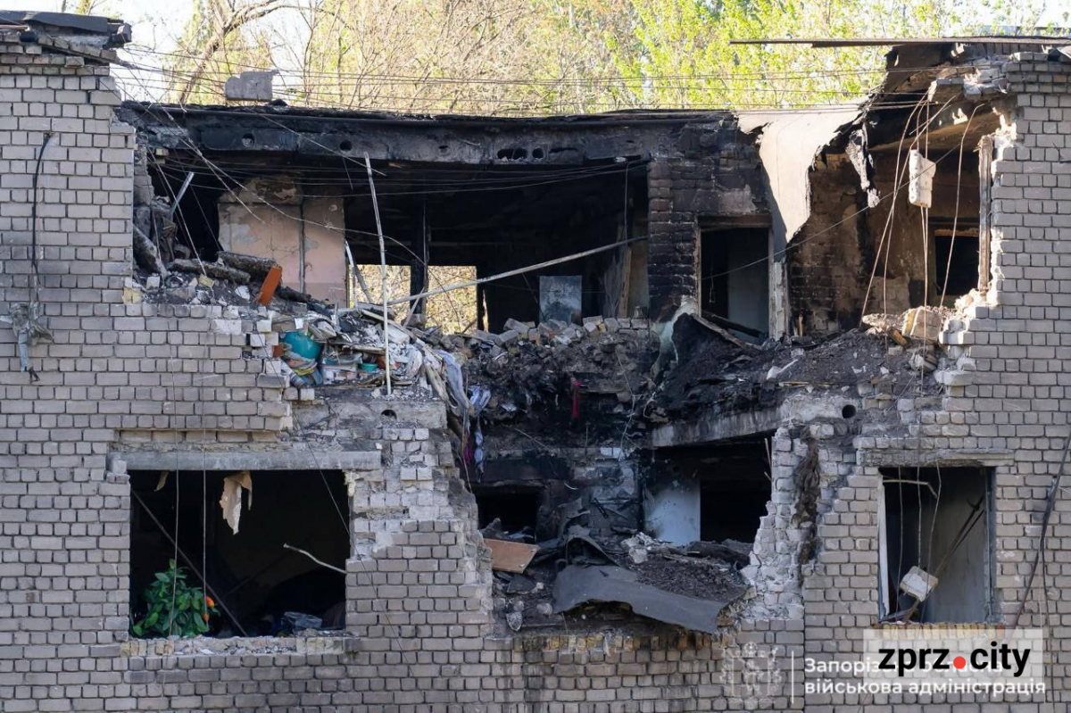 У Запоріжжі понівечений російським дроном будинок можуть знести — що відомо