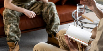 У Запорізькому районі ветеран Юрій Гладиш допомагає побратимам після повернення з фронту – він працює фахівцем із супроводу ветеранів | Новости Запорожья