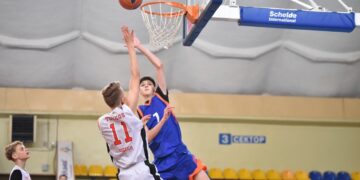 В Черкасах пройшли півфінальні матчі ВЮБЛ серед юнаків 2011 року: фотогалерея – Федерація баскетболу України