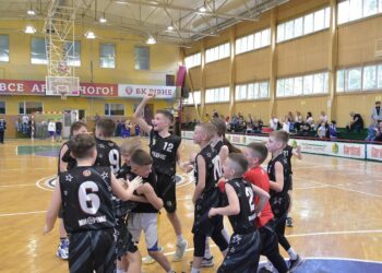 В Рівному відбувся Фінал шести ВЮБЛ серед юнаків 2013 року: велика фотогалерея – Федерація баскетболу України