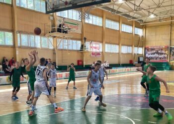 ВЮБЛ серед юнаків 2013 року: одеські СДЮСШОР ім. Літвака Б.Д. та SBA пробились до півфіналу – Федерація баскетболу України