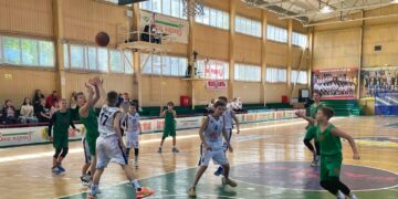 ВЮБЛ серед юнаків 2013 року: одеські СДЮСШОР ім. Літвака Б.Д. та SBA пробились до півфіналу – Федерація баскетболу України