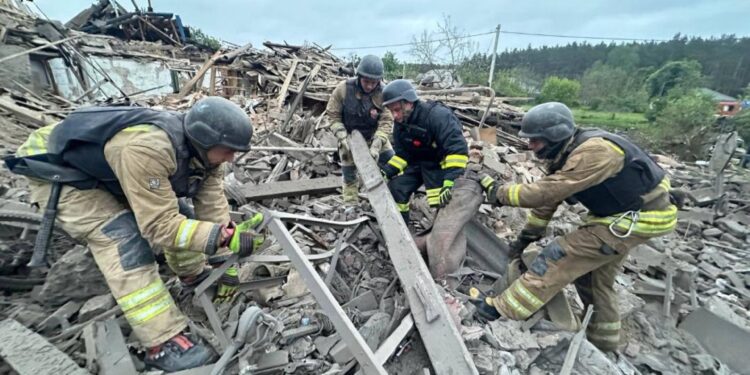 Загинули троє дітей, є постраждалі, – обстріл Житомирщини в ніч на 25 травня. ОНОВЛЮЄТЬСЯ | Журнал Житомира