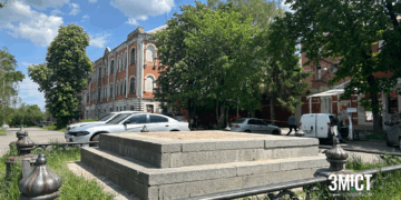 Залишки пам’ятника на місці відпочинку Петра І прибрали