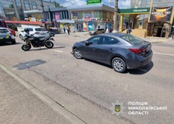Зазнала травм 67-річна пішохід – поліцейські встановлюють свідків автопригоди в Миколаєві » Миколаївський Оглядач
