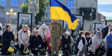 Знову прощання: Рівне провело в останню дорогу двох загиблих на російсько-українській війні захисників (ФОТО)