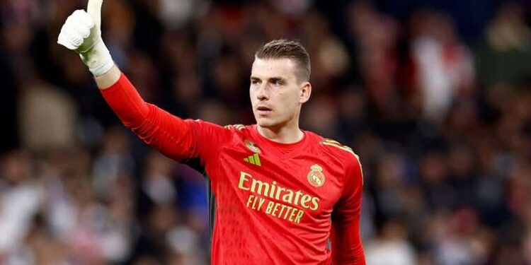 Андрей Лунин принял неожиданное решение по карьере в «Реал» (Мадрид)