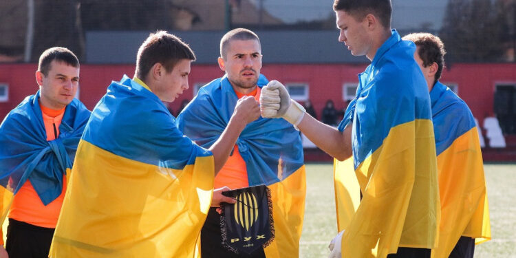 Арбітр Артем Тищенко вийшов на перше місце в Чемпіонаті України U-19 за кількістю вилучень