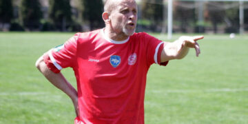 Граючий президент команди з Другої ліги претендує на звання найстаршого футболіста світу