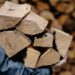 Кілька мешканців Канівської громади отримають кошти на закупівлю дров до зими
