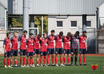 Команду, яка вилетіла з Першої ліги, залишили шестеро гравців