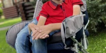 Львів’янина Гусакова підозрюють у махінаціях із донатами на СМА