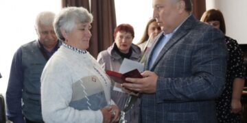 На Монастирищині вручили ордени родинам загиблих захисників