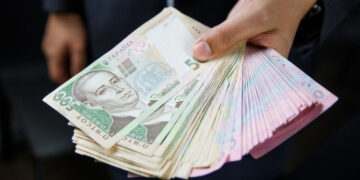 Найбагатша людина — мешканець Косівського району. На Івано-Франківщині задекларували доходи понад 130 мільйонерів