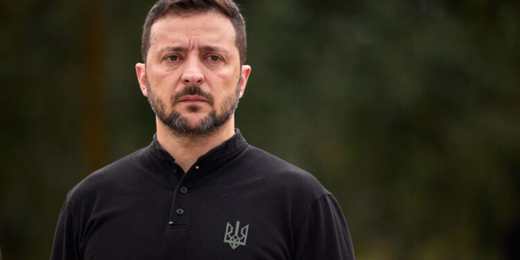 Найбільше серед усіх регіонів: скільки мешканців західних областей довіряють президенту Володимиру Зеленському