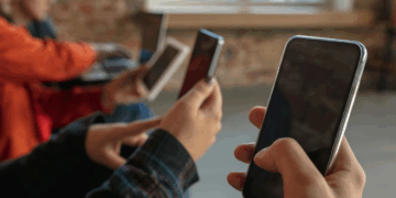 Перебої зі звʼязком у Полтаві під час тривог. Що відбувається?