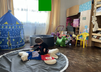 Старші доньки уже дорослі, син служить у ЗСУ: як живе перша костопільська патронатна сім’я