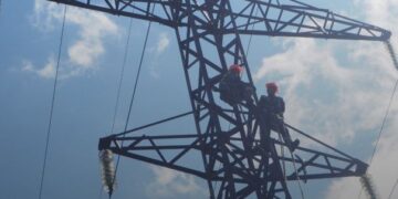 У Львові вибухнув електричний кабель: частина міста без світла