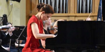 У Рівному відбувся перший в Україні концерт німецької диригентки Фредеріки Кінле